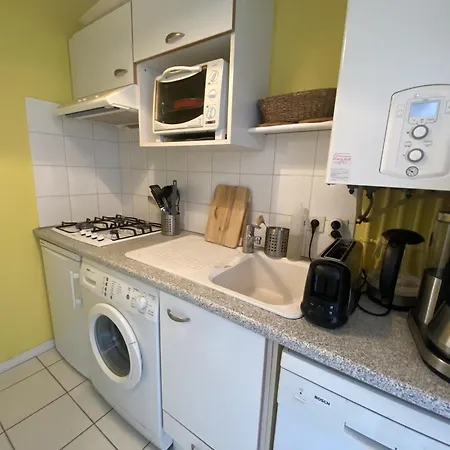 T2 Avec Balcon, Parking Inclus, Proche Et Commerces - Fr-1-474-291 آركاشو