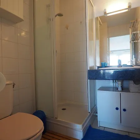 T2 Avec Balcon, Parking Inclus, Proche Et Commerces - Fr-1-474-291 * ארסשון