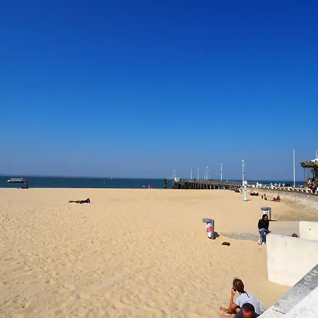 T2 Avec Balcon, Parking Inclus, Proche Et Commerces - Fr-1-474-291 ארסשון